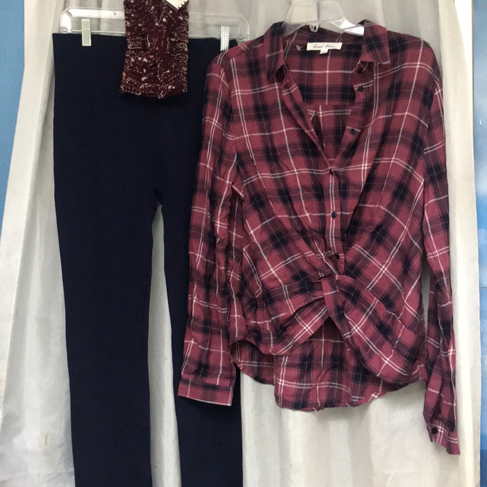Love tree plaid top